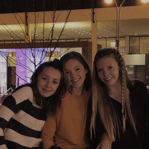 Meet your Posher, Lauren